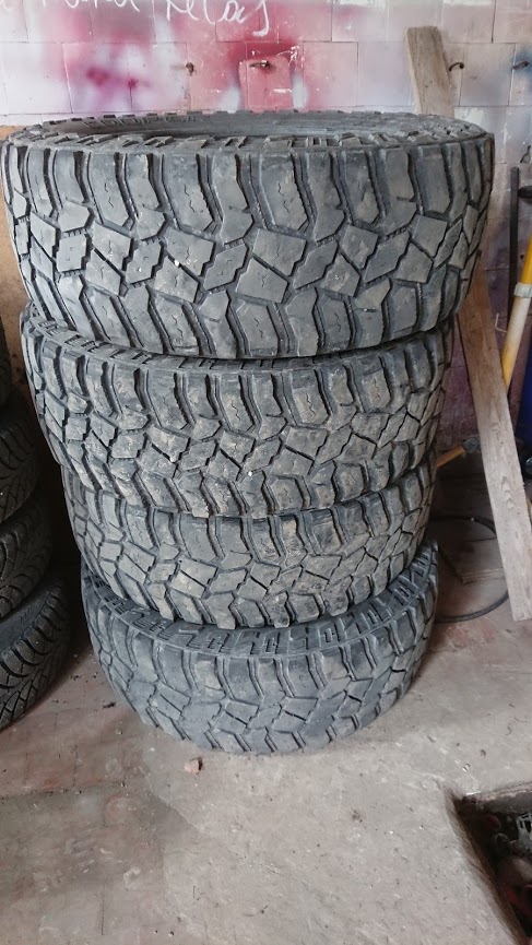 Cooper Discoverer STT PRO LT 295/65R20