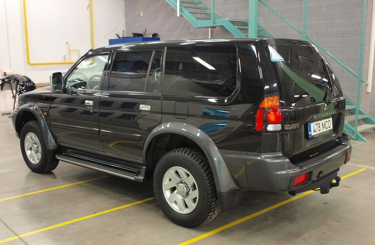 pajero2.jpg