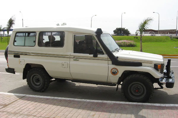 5-hzj75-land-cruiser.jpg