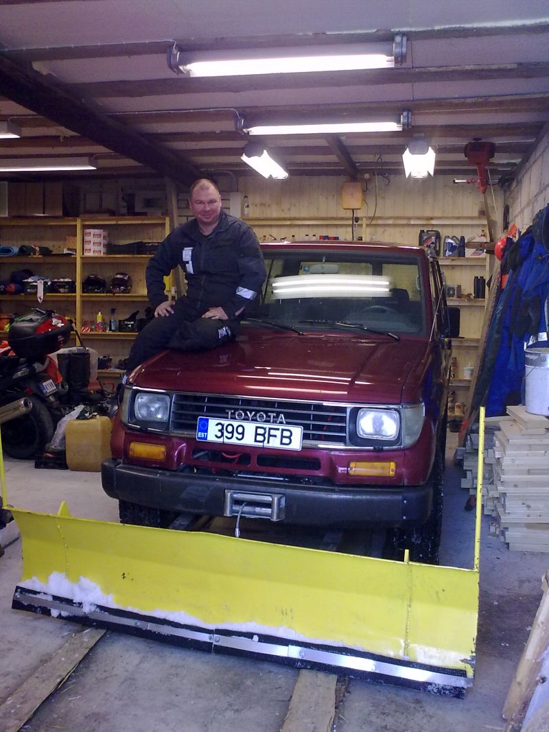 Auto oli siis komplektsena selline